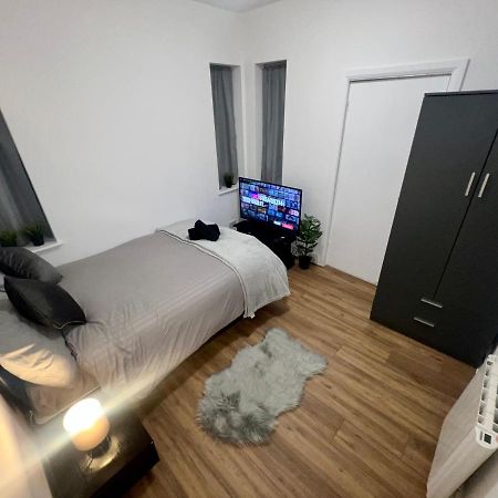Leisure Studio Flat In Golders Green Londra Esterno foto