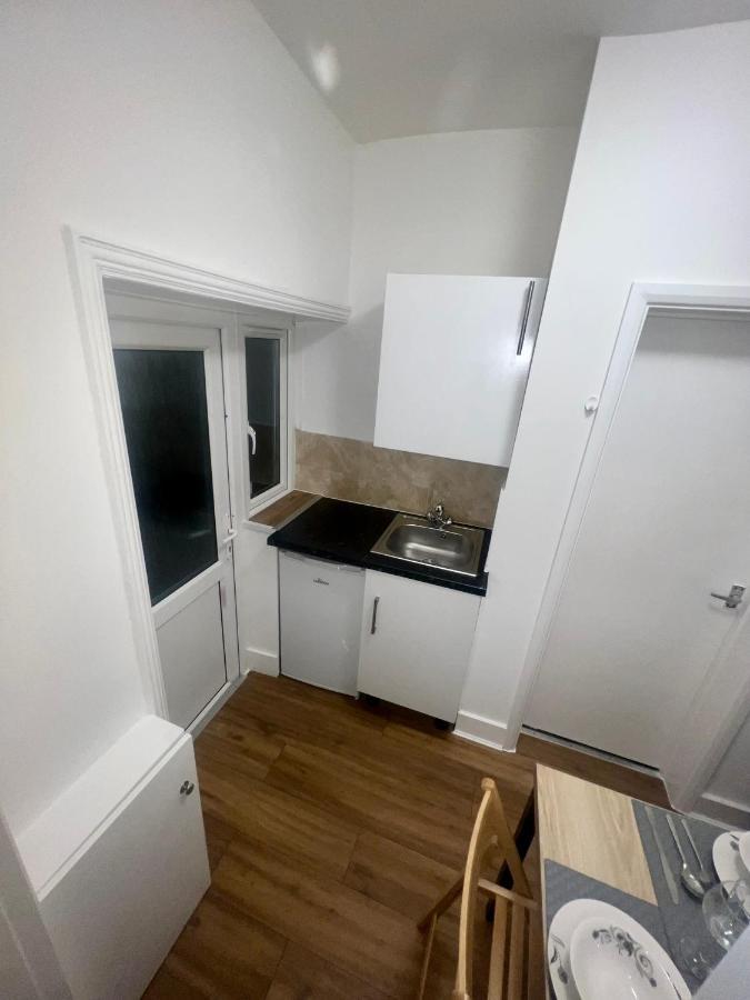 Leisure Studio Flat In Golders Green Londra Esterno foto