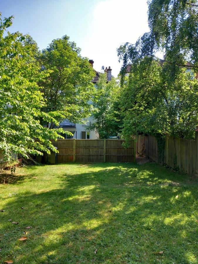 Leisure Studio Flat In Golders Green Londra Esterno foto